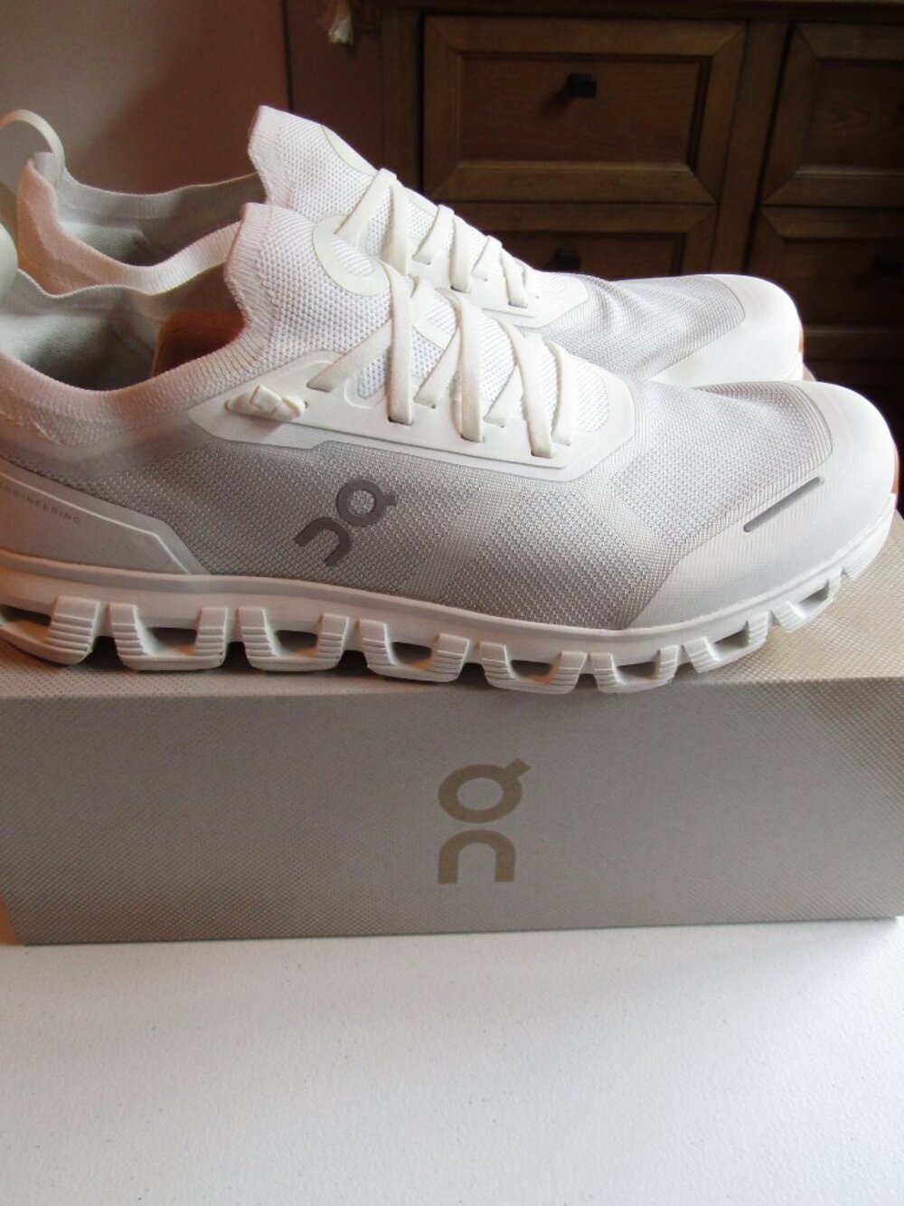 On Cloud 6 Versa Men Sneakers White Size M13 - Picture 5 of 9
